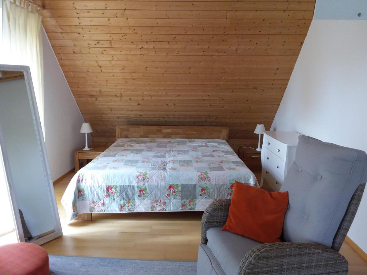 Haus Rosengarten- Ruhige Ferienwohnungen Im Gruenen Sehlen Екстериор снимка