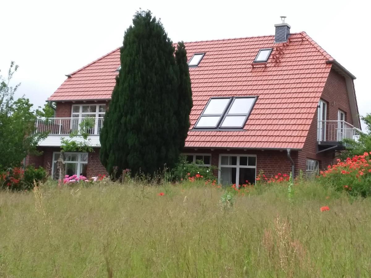 Haus Rosengarten- Ruhige Ferienwohnungen Im Gruenen Sehlen Екстериор снимка
